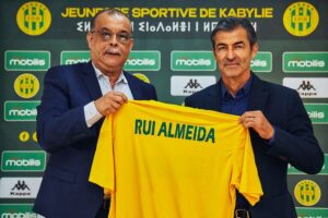 OFICIAL: Rui Almeida ruma à Argélia e assume comando técnico do JS Kabylie
