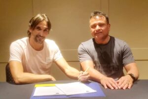OFICIAL: Boca Juniors confirma Diego Martínez como novo técnico até 2025