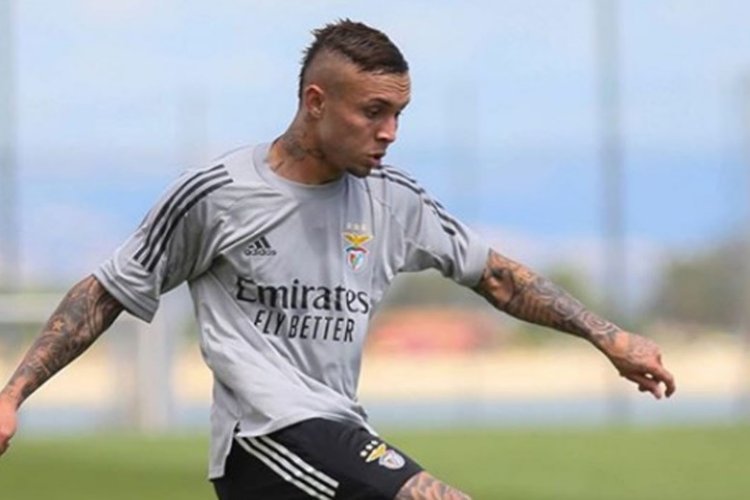 “O Cebolinha era sensacional no Brasil e na Seleção Brasileira, no Benfica foi zero”