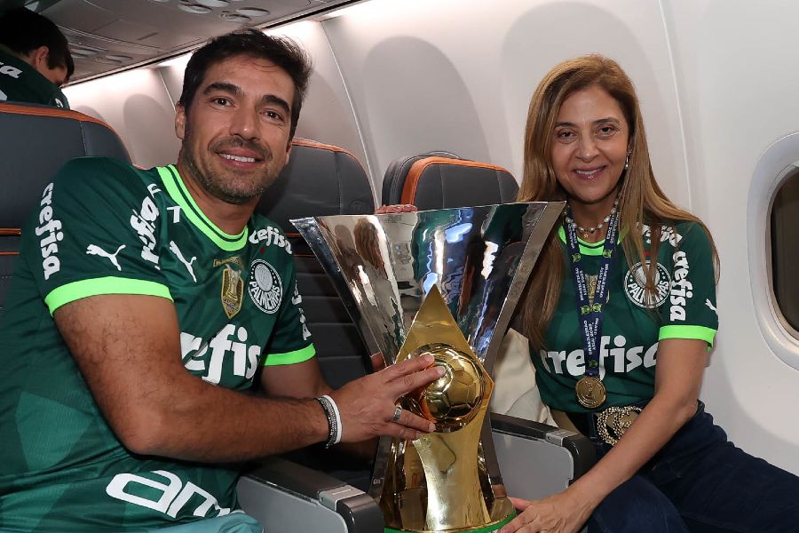 Leila Pereira deixa confirmação sobre Abel Ferreira: “Ele fica até ao final de 2025”