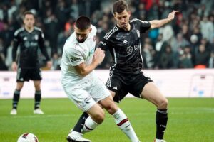 Fernando Santos estreia-se no comando do Besiktas com vitória convincente sobre o Karagumruk