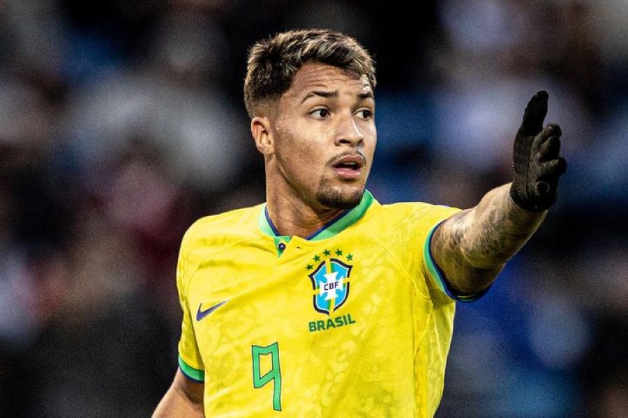 Benfica contrata Marcos Leonardo por 18 milhões de euros