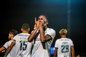 "Temo mais um daqueles misteriosos negócios da SAD do FC Porto"