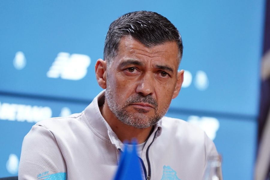 “Estou muito satisfeito com o Taremi, não ouço treinadores de bancada ou quem está a bitaitar”