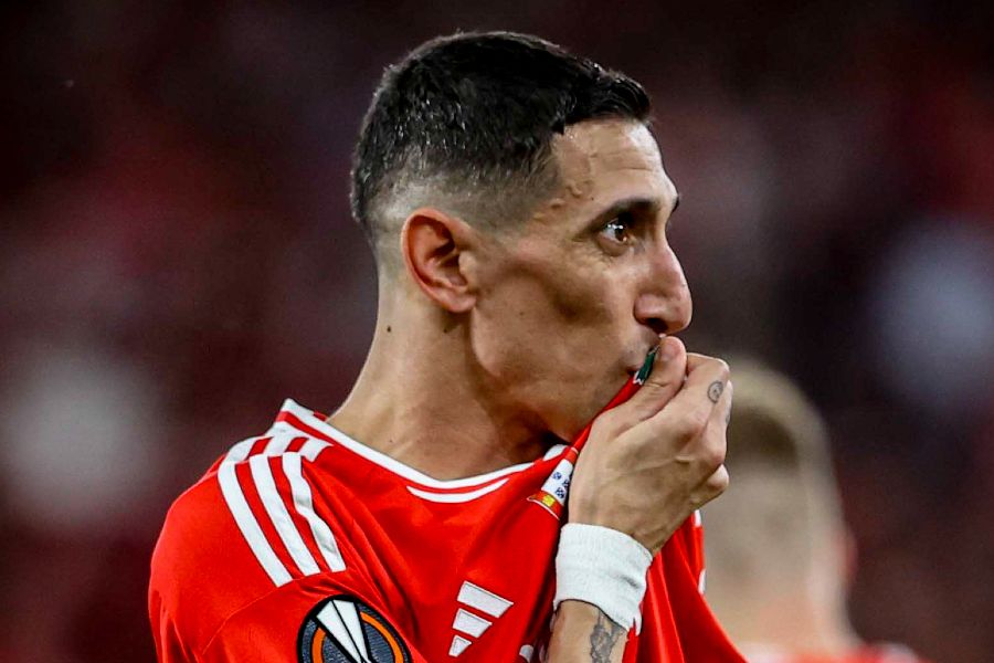 “O Benfica tem que criar condições para que Di María não seja um problema e seja uma solução”