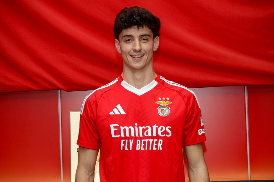 Manu Silva “pronto” para estreia pelo Benfica foi “grande contratação”
