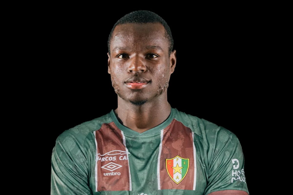 OFICIAL: Estrela da Amadora cede jovem avançado angolano Manu à União de Santarém