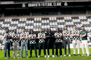 OFICIAL: Steven Vitória, Lystsov e Ariyibi aumentam vaga de reforços do Boavista