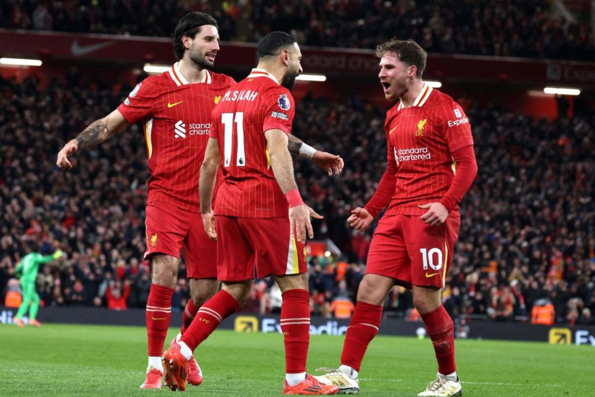 Inglaterra: Liverpool bate Newcastle e alarga vantagem no topo da Liga