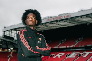 OFICIAL: Ayden Heaven é reforço para Ruben Amorim no Manchester United