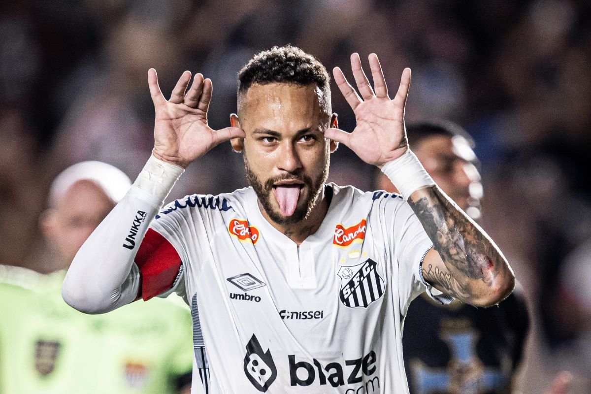 Neymar marca na vitória do Santos sobre o Água Santa no Paulistão