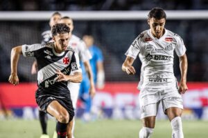 Santos de Pedro Caixinha perde na estreia no Brasileirão