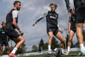 Sporting volta aos treinos para jogo do título com Muniz e Felicíssimo integrados