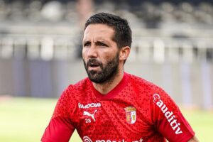 Moutinho admite renovar pelo Sporting de Braga, mas quer estar bem fisicamente