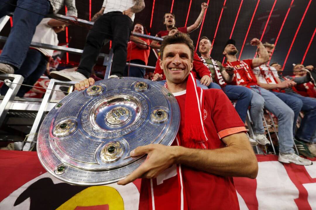 Despedida emocionante de Müller marca vitória do Bayern em noite de homenagens