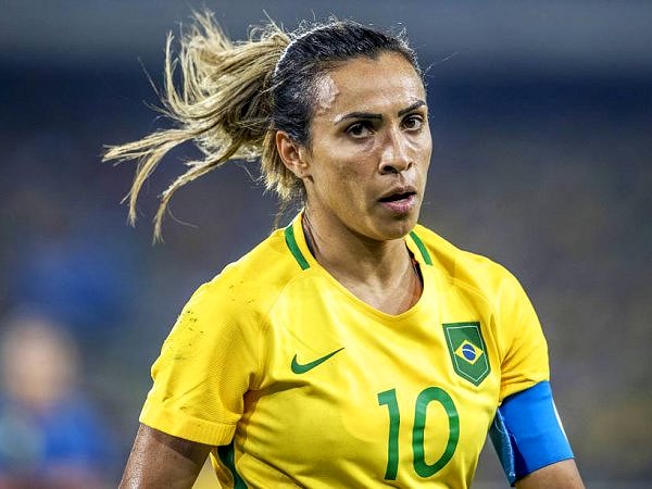 Marta surpreende e é chamada à seleção para a Copa América
