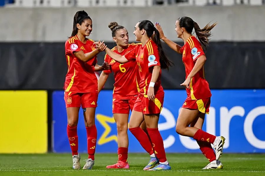Espanha faz história no Europeu sub-19 feminino: 7.º título e goleada na final