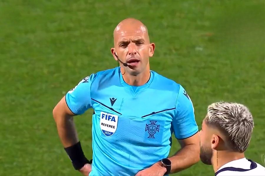 Luís Godinho nomeado pela FIFA para jogo de qualificação do Mundial 2026