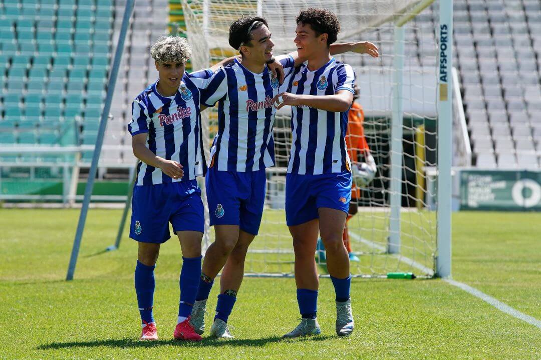 Sub-17: Benfica mantém liderança, FC Porto e Sporting na perseguição