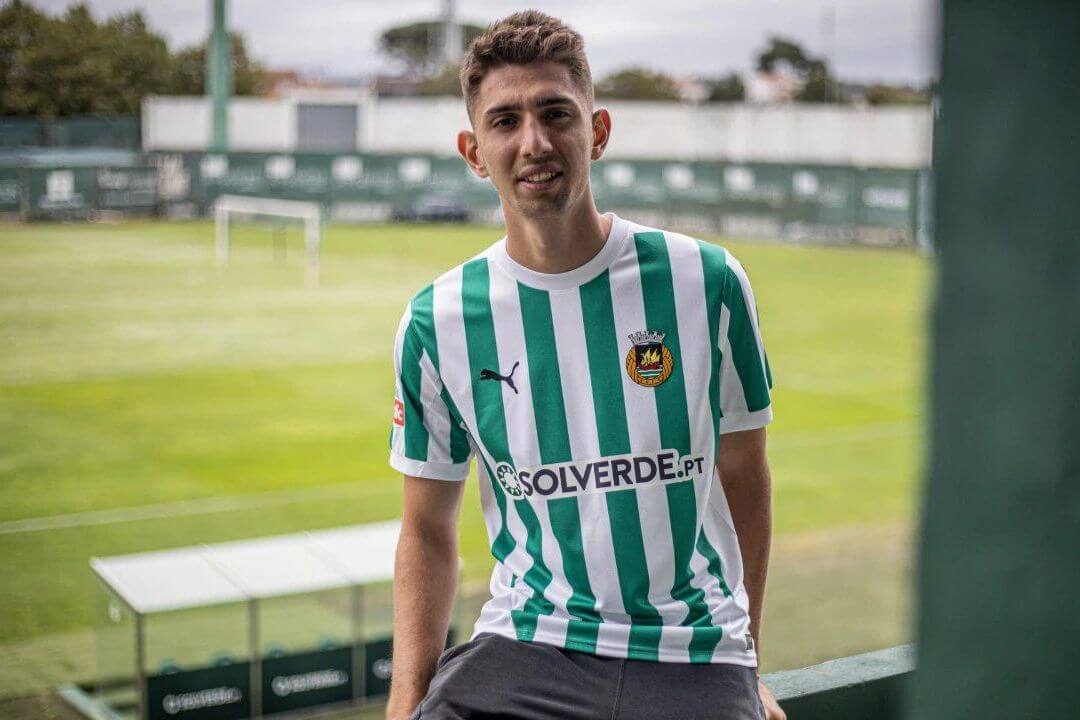 Rio Ave não consegue manter Ege Tiknaz que regressa ao Besiktas