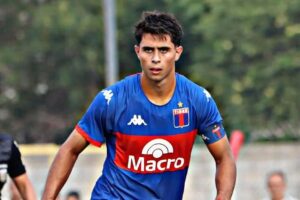 Benfica avalia médio argentino Lorenzo Scipioni para reforçar meio-campo
