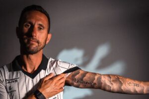 Rúben Fernandes assina pelo Farense: "Vou dar tudo dentro de campo"