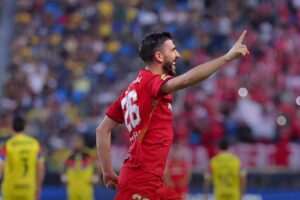 Paulinho marca e é decisivo na vitória do Toluca na Supertaça mexicana