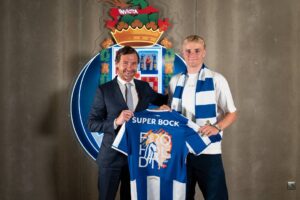 OFICIAL: FC Porto contrata Victor Froholdt por 20 milhões