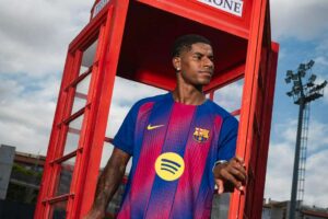 OFICIAL: Marcus Rashford emprestado pelo Man Utd ao Barcelona