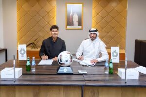 OFICIAL: Firmino deixa Al-Ahli Jeddah e ruma ao Qatar para jogar no Al-Sadd