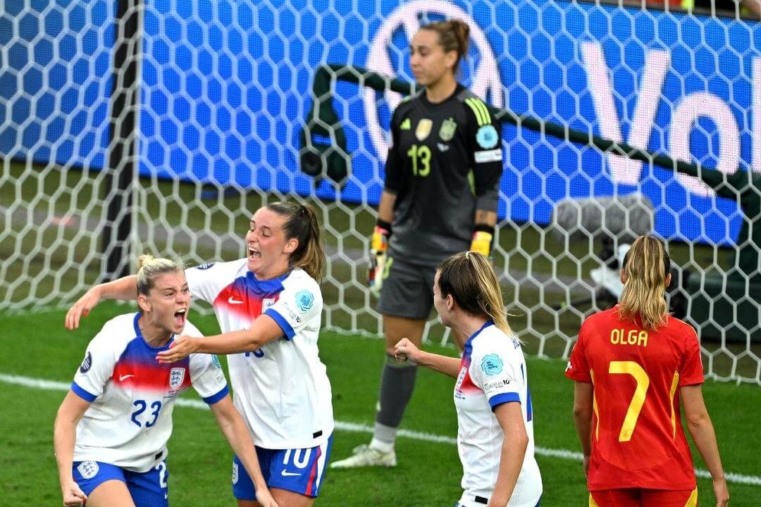 Europeu feminino: Inglaterra revalida título ao bater Espanha nos penáltis