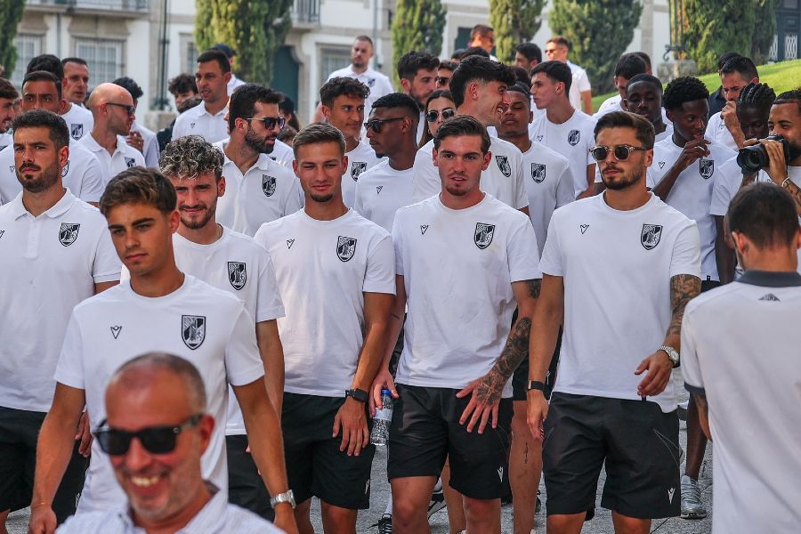 Vitória de Guimarães apresenta plantel de 29 jogadores com nove reforços