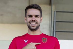 OFICIAL: Dani Molina reforça o Penafiel com contrato até 2026