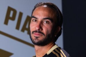 OFICIAL: Ex-Boavista, Sebastián Pérez assina pelo Casa Pia por duas temporadas