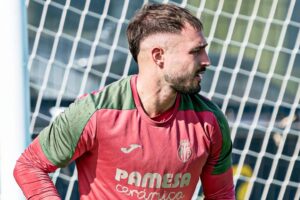 OFICIAL: Villarreal anuncia Arnau Tenas como reforço até 2029