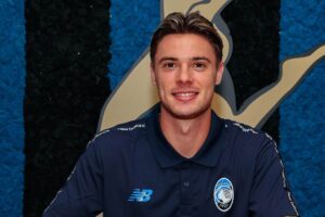 OFICIAL: Nicola Zalewski ruma à Atalanta após passagem fugaz pelo Inter