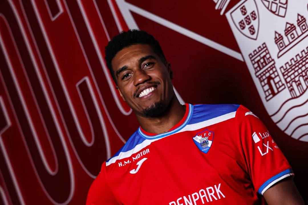 OFICIAL: Murilo está de volta a Barcelos
