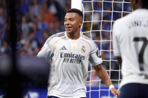 PSG condenado a pagar 61 milhões de euros a Mbappé por salários em atraso