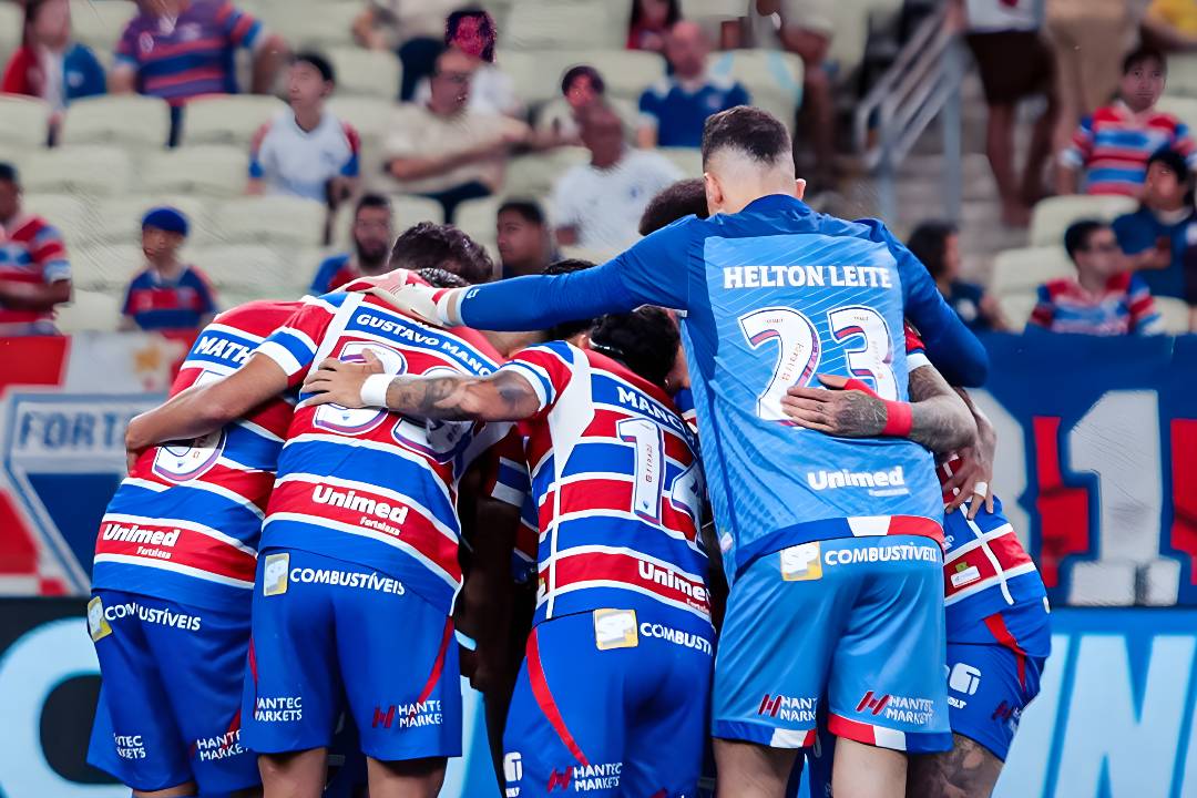 Fortaleza de Renato Paiva desce ao inferno com terceira derrota seguida