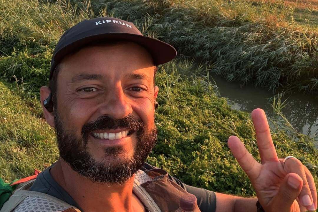 Pedro Queirós supera percalços para cumprir 100 dias de maratonas até Auschwitz