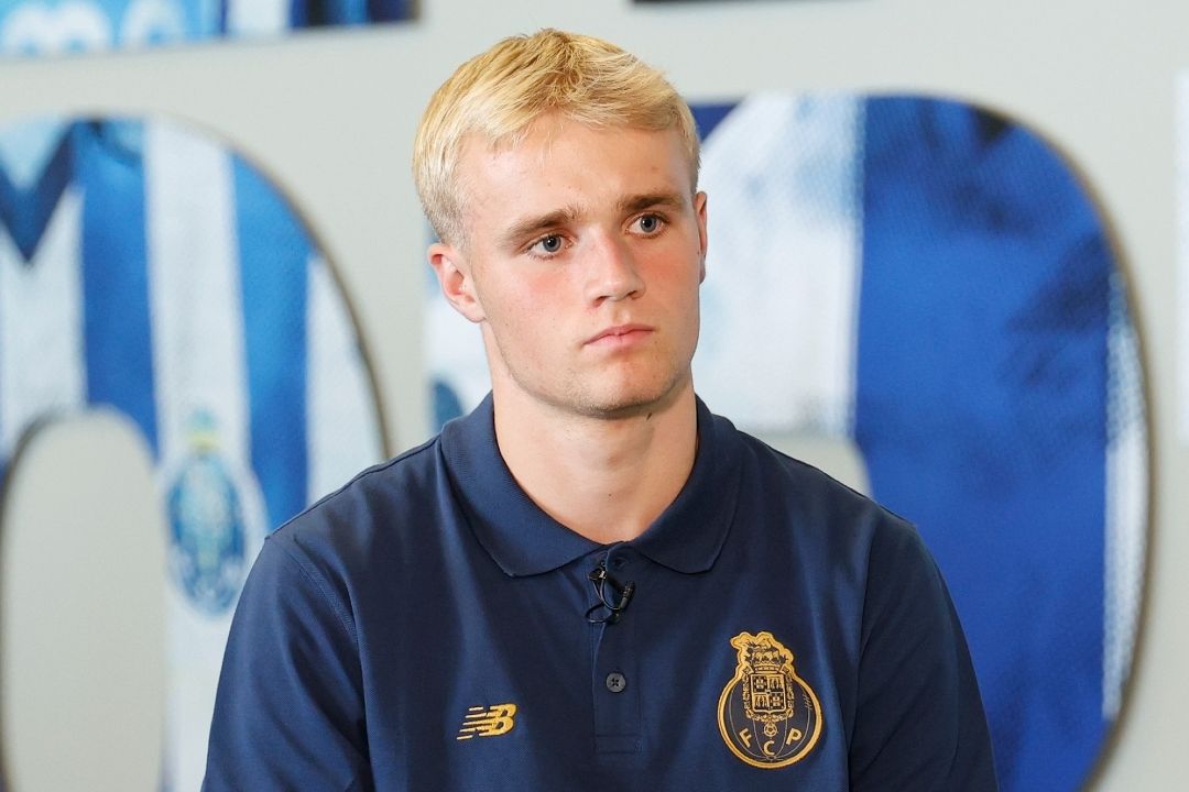 Victor Froholdt avisa rivais: “Contra Sporting e Benfica não há amizades”