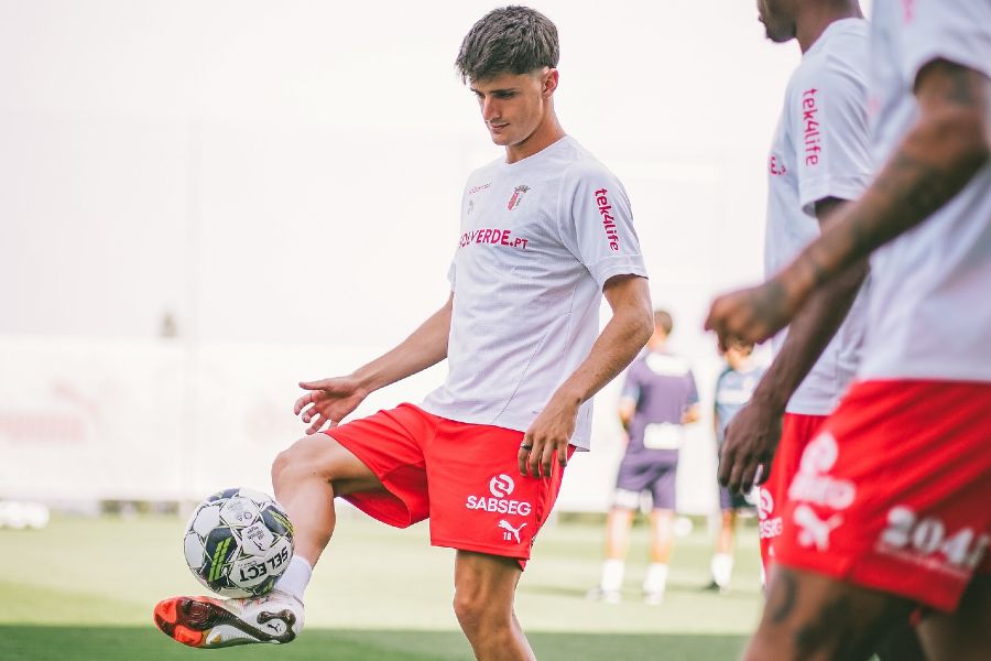 Pau Víctor estreia-se no Sporting de Braga contra o Cluj