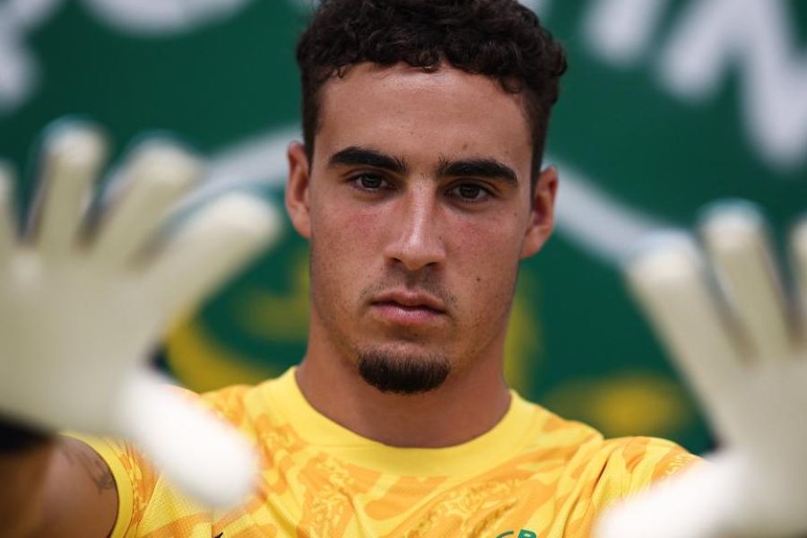 Guarda-redes do Sporting B prolonga ligação ao clube por quatro épocas