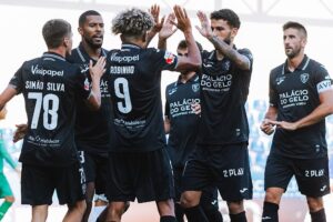 Robinho resolve e Académico de Viseu vence Feirense em jogo de preparação