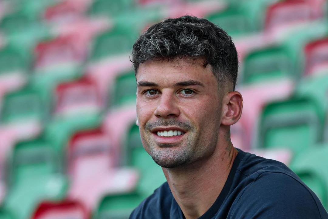 OFICIAL: Adrián Butzke assina pelo Marítimo após deixar Vitória de Guimarães