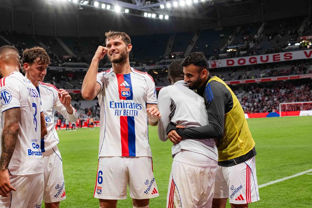 Liga Europa: Lyon de Paulo Fonseca vence com golo luso, ex-Benfica marca hat-trick