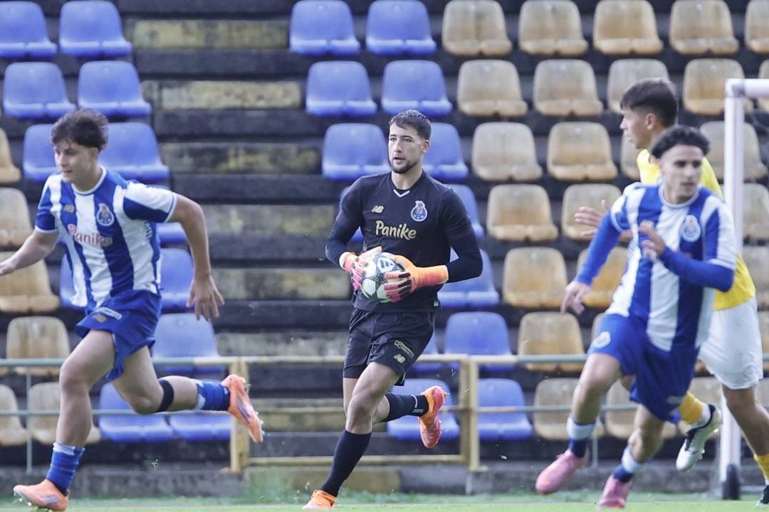 FC Porto sofre nova goleada face ao Betis e despede-se da UEFA Youth League