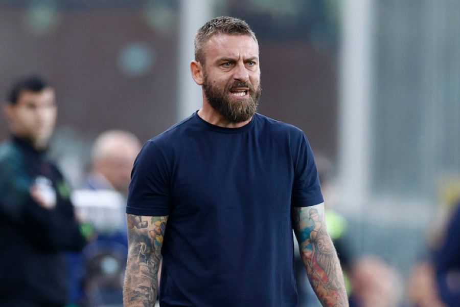 De Rossi oficializado como novo treinador do Génova