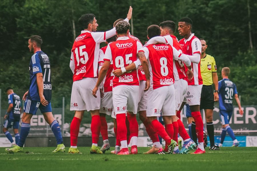 Lincoln Red Imps vence nos penáltis e será o adversário do Sporting de Braga na Liga Europa