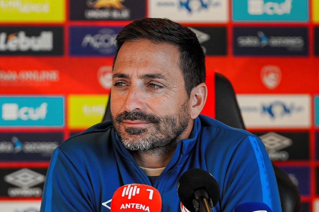 Vasco Matos pede Santa Clara com “muita alma” frente ao FC Porto